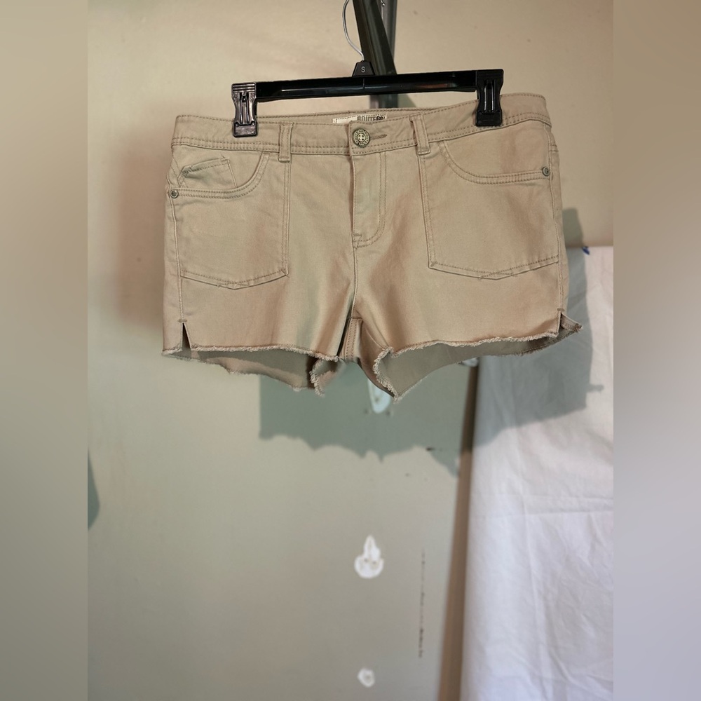 Route 66 Women's Beige Jean Shorts